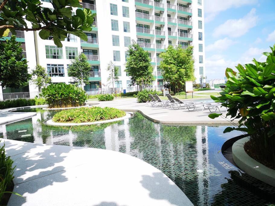 Yolo Budget Condo Premium Facilities One Johor Bahru Eksteriør bilde