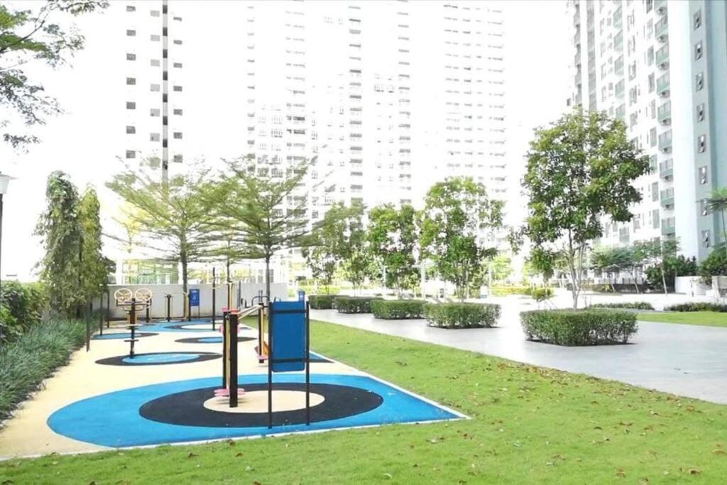 Yolo Budget Condo Premium Facilities One Johor Bahru Eksteriør bilde